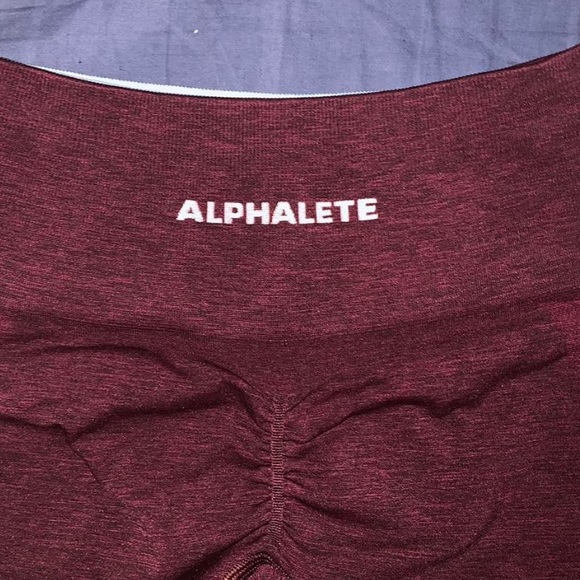 SOLD Alphalete Amplify Leggings - Picture 2 of 4